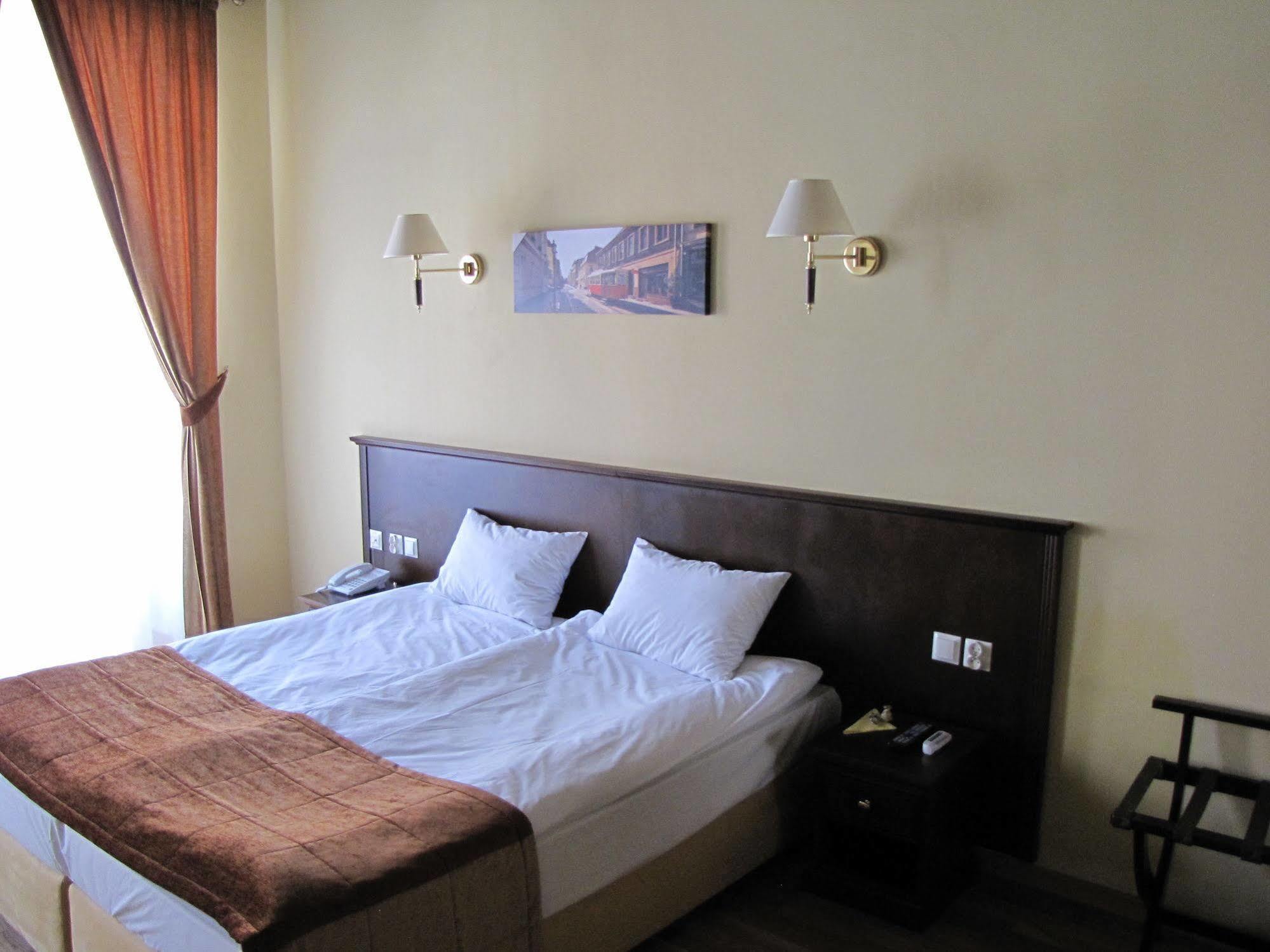 Rezydencja Cleopatra Bed and Breakfast Lublin Exterior foto